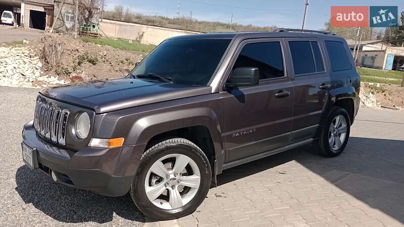 Внедорожник / Кроссовер Jeep Patriot 2014 в Виннице