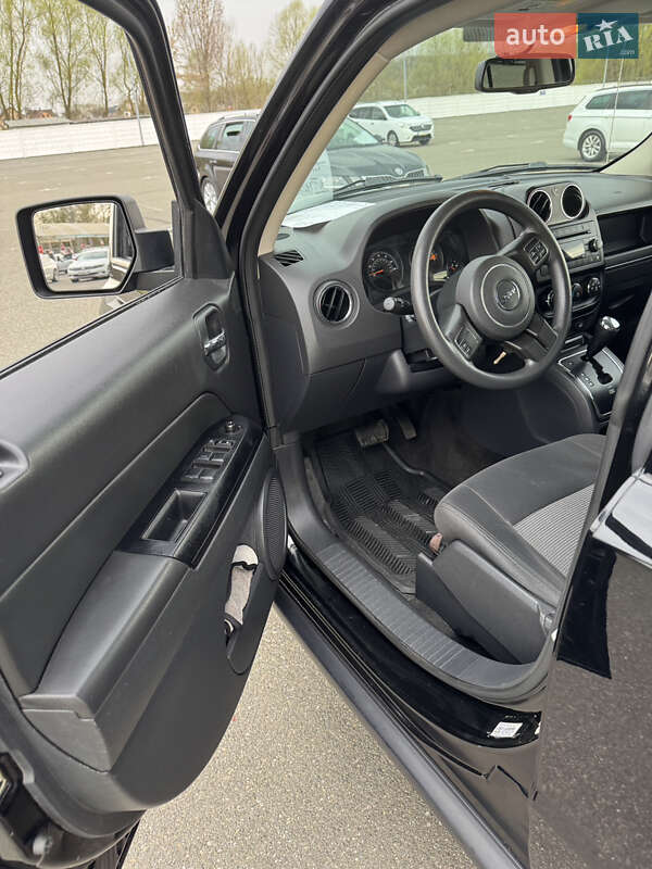 Позашляховик / Кросовер Jeep Patriot 2015 в Києві
