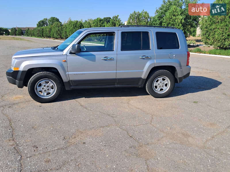 Позашляховик / Кросовер Jeep Patriot 2016 в Одесі