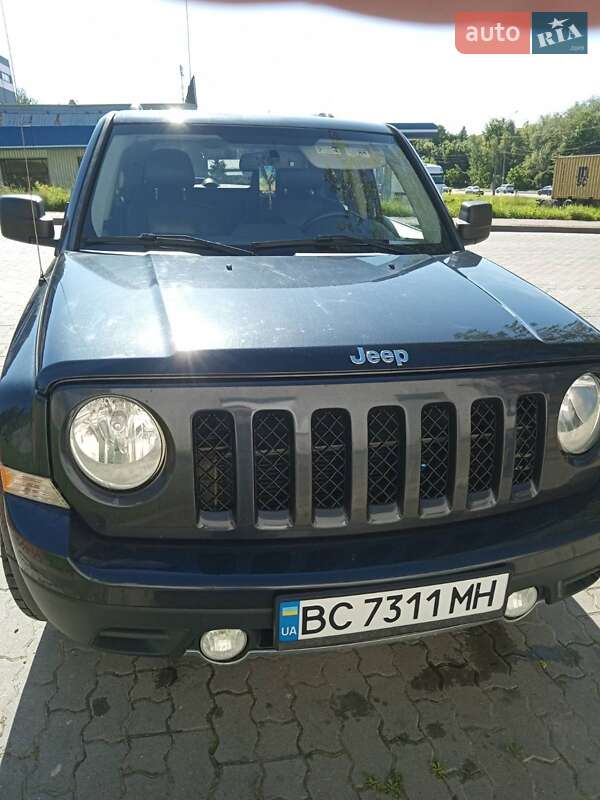 Позашляховик / Кросовер Jeep Patriot 2015 в Львові