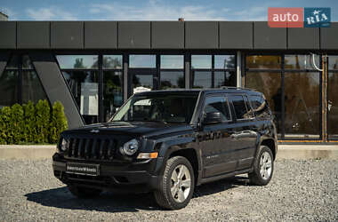 Внедорожник / Кроссовер Jeep Patriot 2010 в Черновцах