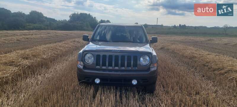 Внедорожник / Кроссовер Jeep Patriot 2016 в Виннице