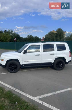 Внедорожник / Кроссовер Jeep Patriot 2013 в Ивано-Франковске