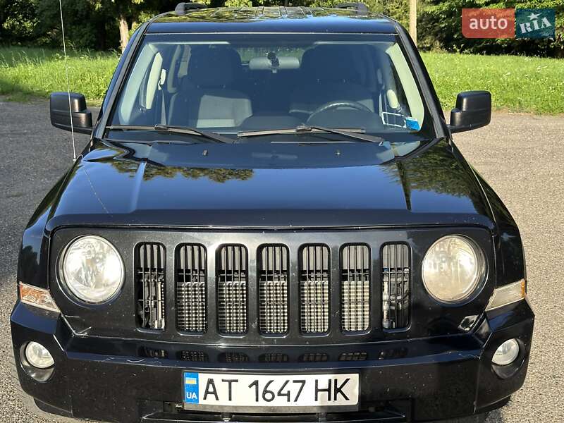Позашляховик / Кросовер Jeep Patriot 2010 в Бурштині
