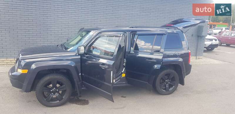 Позашляховик / Кросовер Jeep Patriot 2015 в Харкові