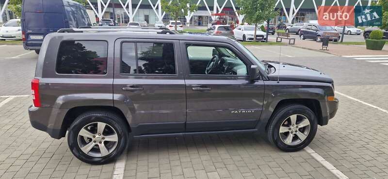 Внедорожник / Кроссовер Jeep Patriot 2016 в Хмельницком