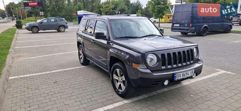 Внедорожник / Кроссовер Jeep Patriot 2016 в Хмельницком