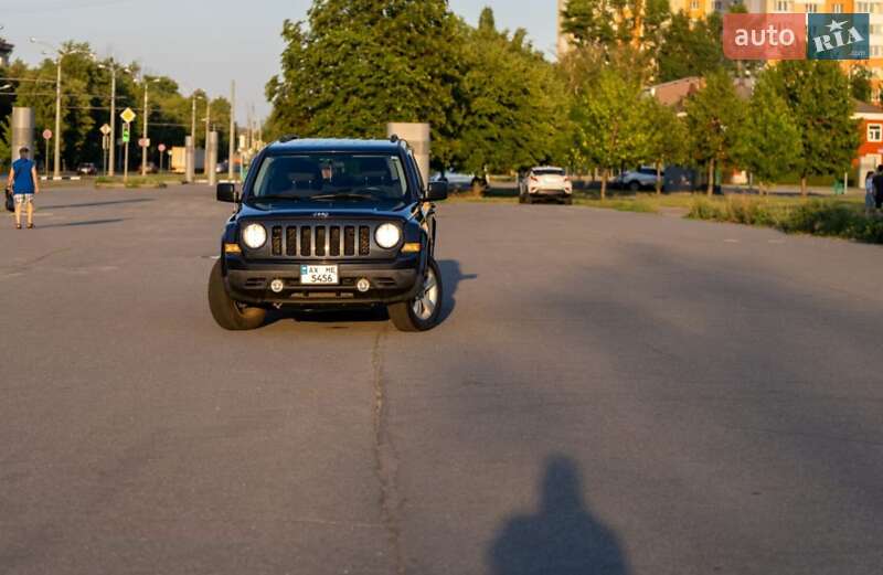 Внедорожник / Кроссовер Jeep Patriot 2015 в Харькове