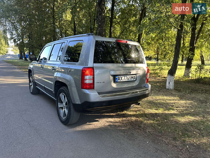 Позашляховик / Кросовер Jeep Patriot 2015 в Валках
