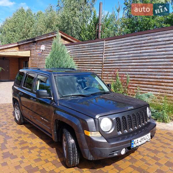 Позашляховик / Кросовер Jeep Patriot 2014 в Києві