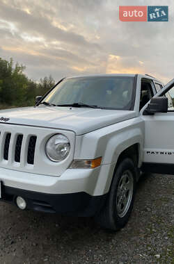 Позашляховик / Кросовер Jeep Patriot 2016 в Тернополі