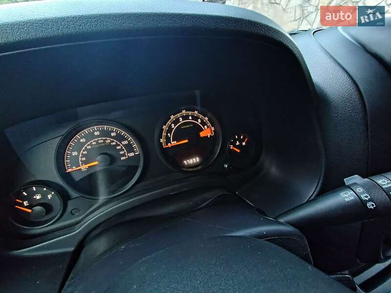 Позашляховик / Кросовер Jeep Patriot 2016 в Івано-Франківську фото 14 Позашляховик / Кросовер Jeep Patriot 2016 в Івано-Франківську