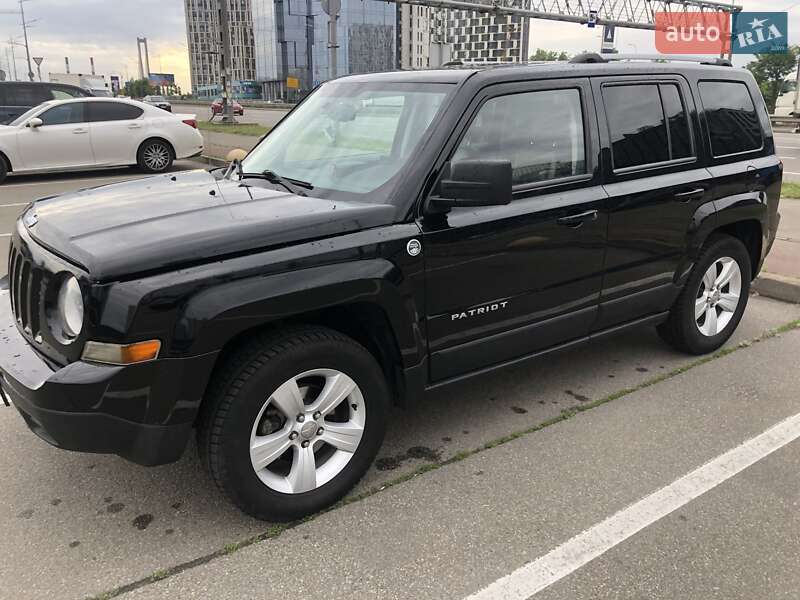 Позашляховик / Кросовер Jeep Patriot 2013 в Києві