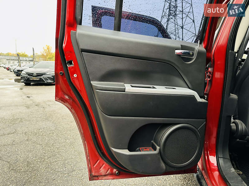 Позашляховик / Кросовер Jeep Patriot 2008 в Харкові