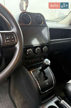 Внедорожник / Кроссовер Jeep Patriot 2015 в 