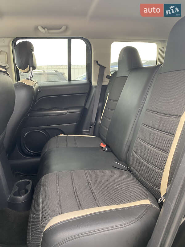 Позашляховик / Кросовер Jeep Patriot 2015 в Києві