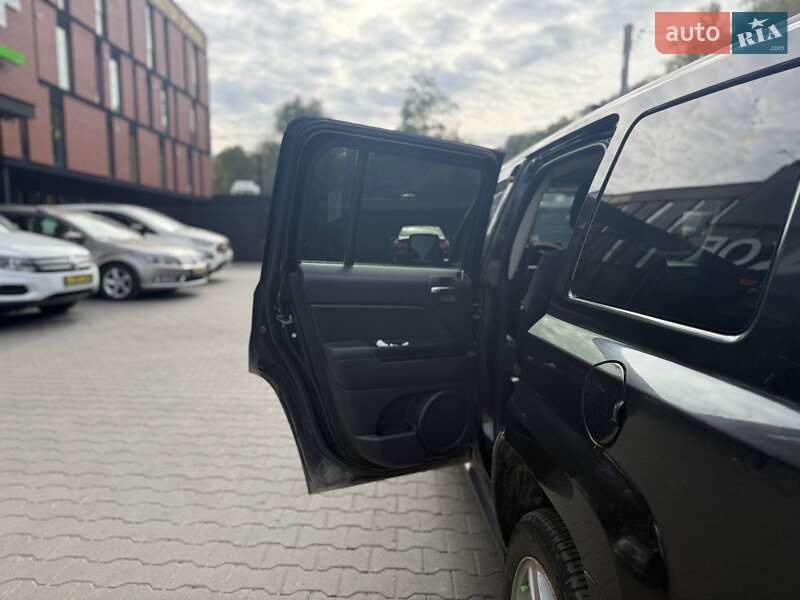 Позашляховик / Кросовер Jeep Patriot 2010 в Чернівцях фото 15 Позашляховик / Кросовер Jeep Patriot 2010 в Чернівцях