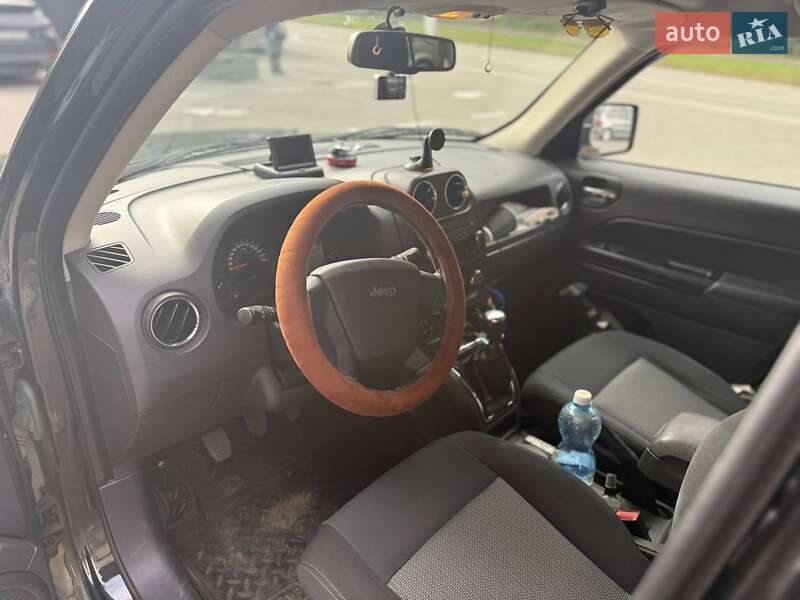 Позашляховик / Кросовер Jeep Patriot 2010 в Чернівцях фото 20 Позашляховик / Кросовер Jeep Patriot 2010 в Чернівцях