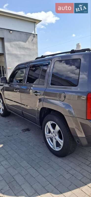 Внедорожник / Кроссовер Jeep Patriot 2015 в Новой Водолаге фото 10 Внедорожник / Кроссовер Jeep Patriot 2015 в Новой Водолаге