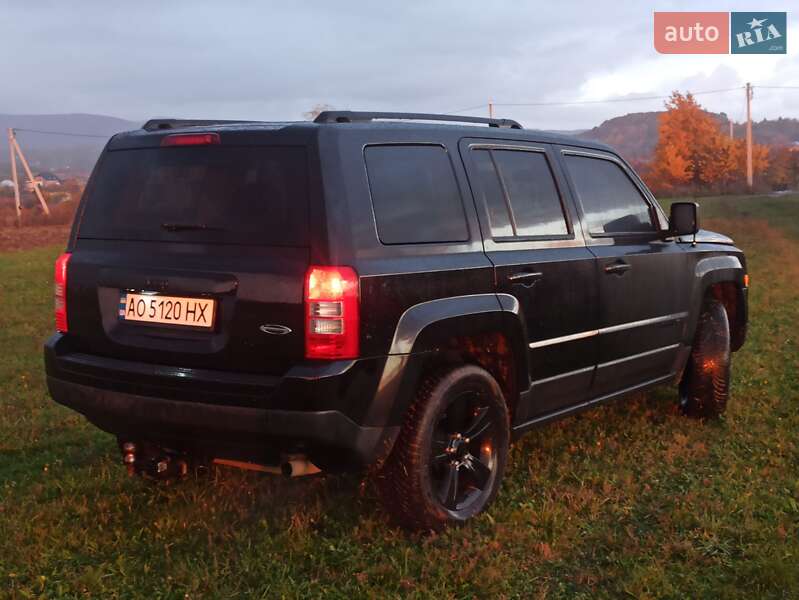 Внедорожник / Кроссовер Jeep Patriot 2014 в Иршаве
