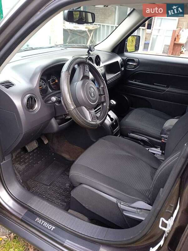 Позашляховик / Кросовер Jeep Patriot 2015 в Жашківу