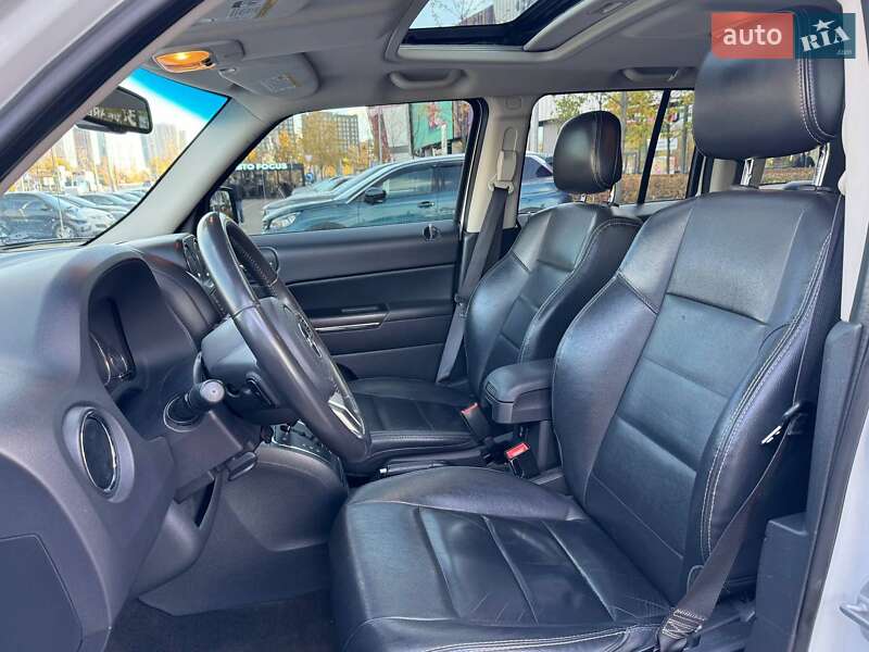 Внедорожник / Кроссовер Jeep Patriot 2015 в Киеве фото 8 Внедорожник / Кроссовер Jeep Patriot 2015 в Киеве