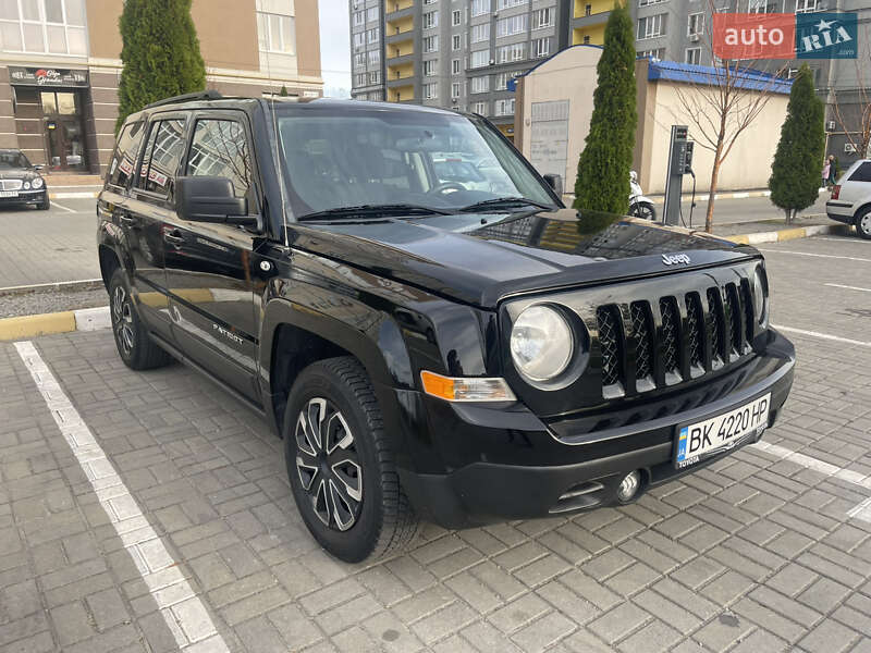 Позашляховик / Кросовер Jeep Patriot 2013 в Києві