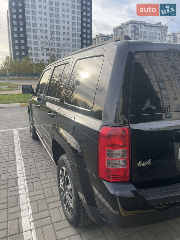 Позашляховик / Кросовер Jeep Patriot 2013 в Києві