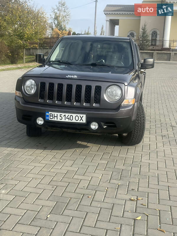 Внедорожник / Кроссовер Jeep Patriot 2014 в Болграде