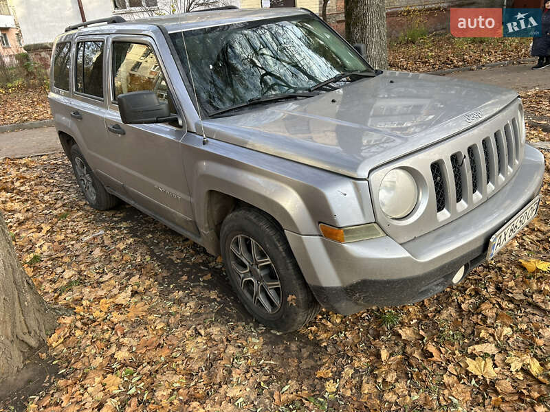 Внедорожник / Кроссовер Jeep Patriot 2015 в Харькове