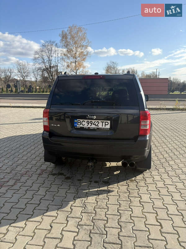 Внедорожник / Кроссовер Jeep Patriot 2013 в Бориславе