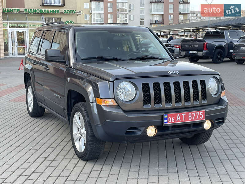 Внедорожник / Кроссовер Jeep Patriot 2015 в Житомире