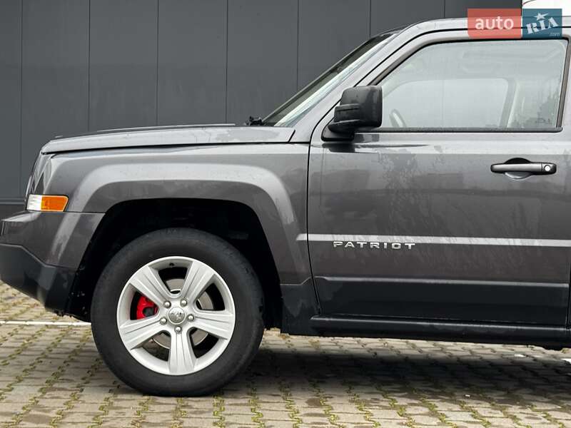 Позашляховик / Кросовер Jeep Patriot 2015 в Києві
