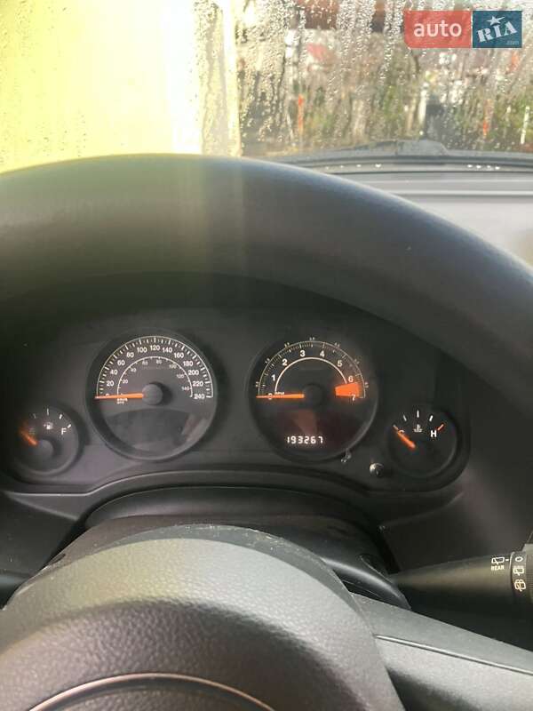 Позашляховик / Кросовер Jeep Patriot 2014 в Калуші