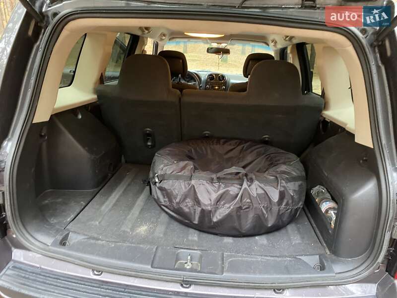 Внедорожник / Кроссовер Jeep Patriot 2016 в Вараше