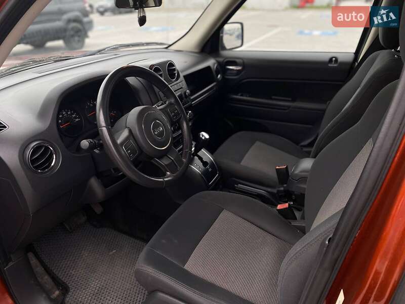 Внедорожник / Кроссовер Jeep Patriot 2012 в Киеве