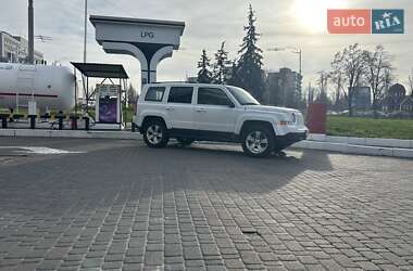 Внедорожник / Кроссовер Jeep Patriot 2011 в Киеве