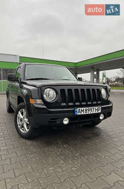 Позашляховик / Кросовер Jeep Patriot 2015 в Житомирі