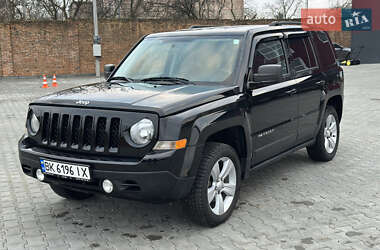 Внедорожник / Кроссовер Jeep Patriot 2013 в Дубно