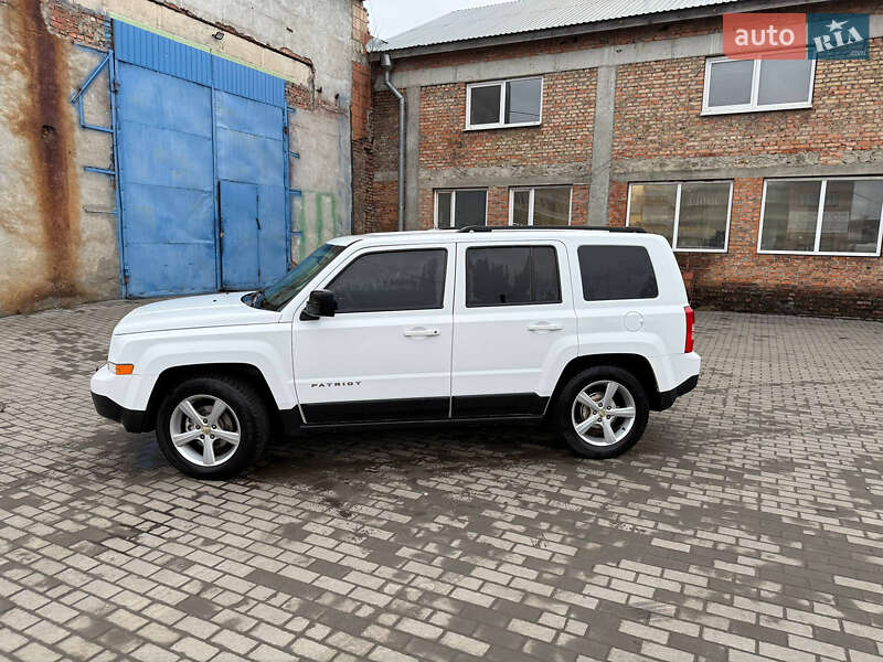 Позашляховик / Кросовер Jeep Patriot 2014 в Рівному