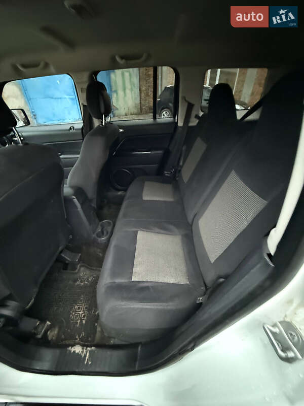 Позашляховик / Кросовер Jeep Patriot 2014 в Рівному