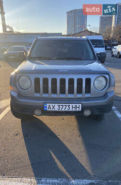 Позашляховик / Кросовер Jeep Patriot 2015 в Києві