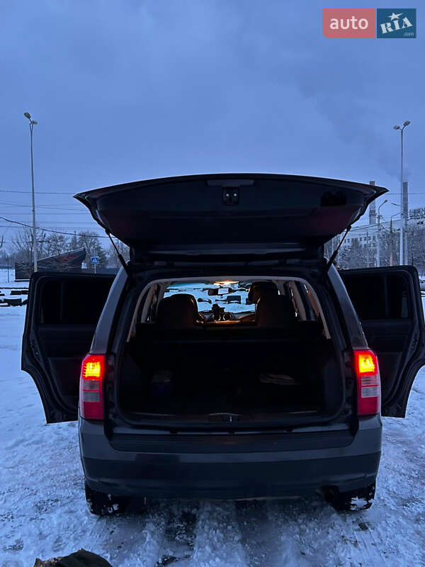 Позашляховик / Кросовер Jeep Patriot 2015 в Краматорську