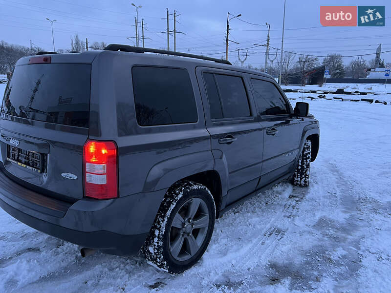 Позашляховик / Кросовер Jeep Patriot 2015 в Краматорську