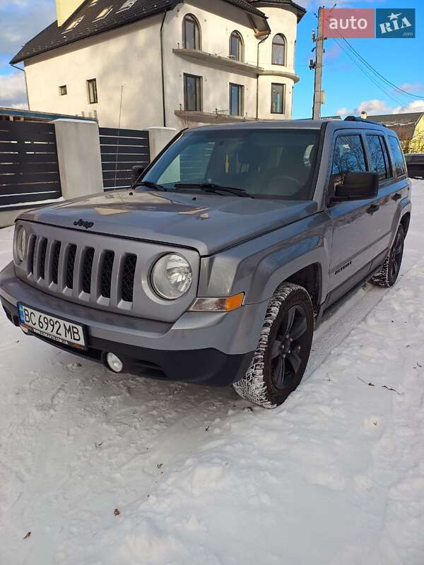 Внедорожник / Кроссовер Jeep Patriot 2015 в Львове