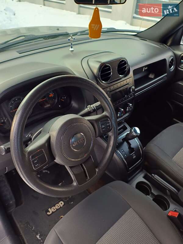 Внедорожник / Кроссовер Jeep Patriot 2015 в Львове