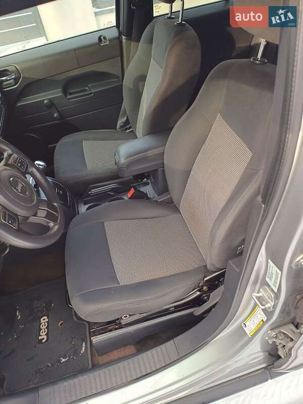 Внедорожник / Кроссовер Jeep Patriot 2015 в Львове