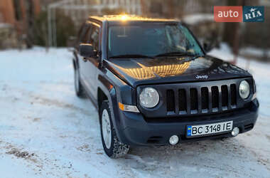 Позашляховик / Кросовер Jeep Patriot 2014 в Львові