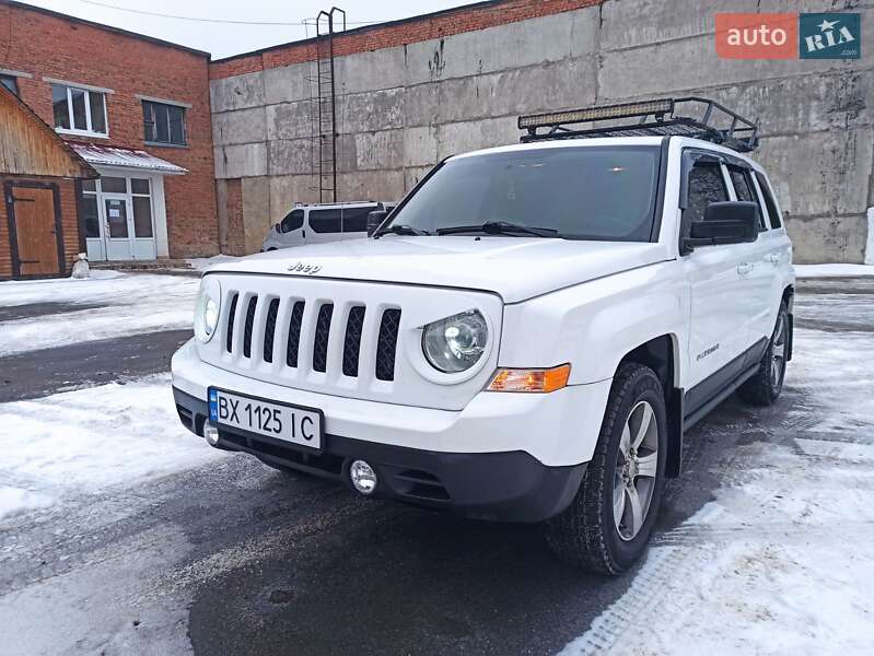 Внедорожник / Кроссовер Jeep Patriot 2016 в Хмельницком