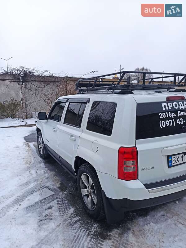 Внедорожник / Кроссовер Jeep Patriot 2016 в Хмельницком